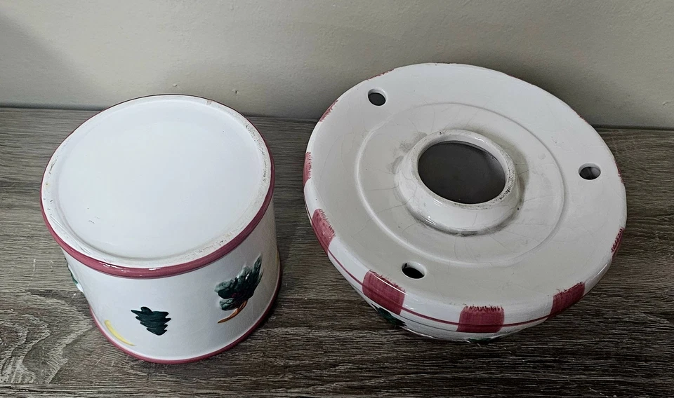 复古陶瓷圣诞烛台带灯罩 9 英寸高  — 第 3/4 张图片