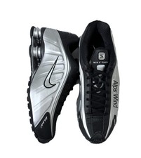 Nike Para Hombre Shox R4 Zapatos Tenis Metálicos Plateados HQ1988 007 TALLA 12 NUEVO EN CAJA Sin Tapa