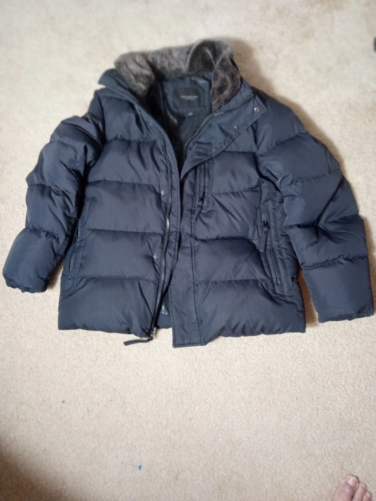 Vintage Marc New York Men's Puffer Jacket Y2K Size Large Black Zip up Casual
Opens in a new window o