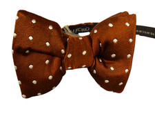 NWT TOM FORD Brown w White Polka Dot Pre-Tied Silk Bow Tie ITALY 4 "x 3"