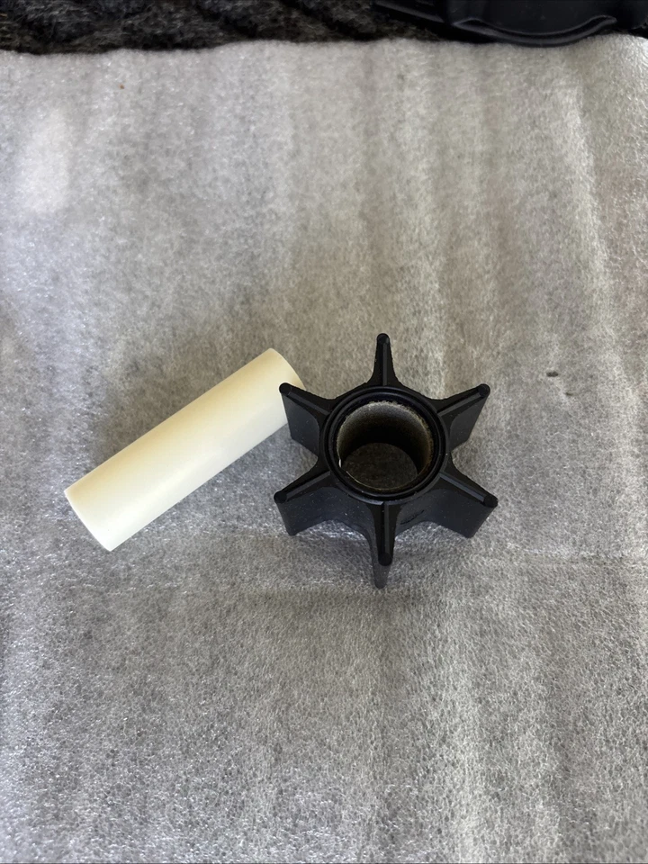 NUEVO Genuino OEM Mercury Quicksilver 46-96148A 8 Kit de Bomba de Agua Superior 96148A8  Foto 4 de 4