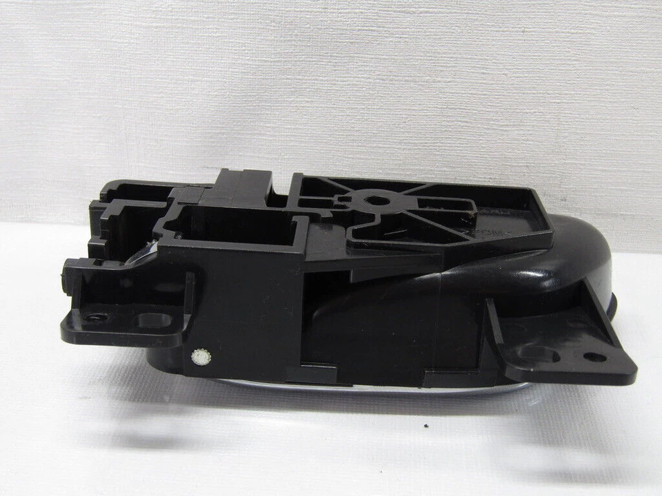 Оригинальная правая задняя внутренняя дверная ручка для Subaru Outback или Legacy 2010-2014 годов выпуска - Изображение 3 из 4