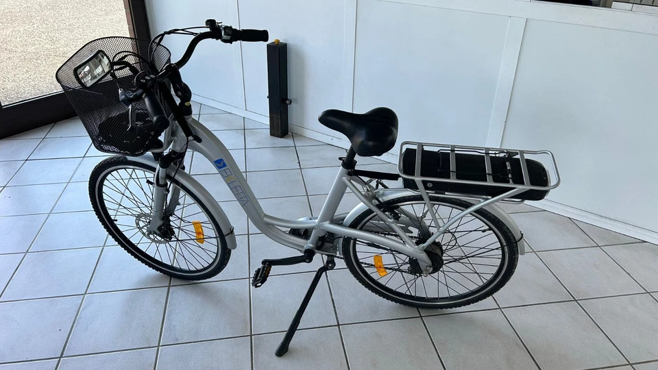 Bicicletta elettrica pedalata assistita usata come nuova (40 km percorsi) - Immagine 2 di 4