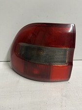 Feu arrière Volvo V40