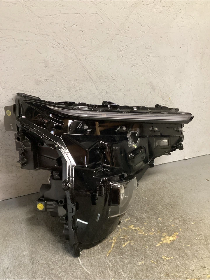 2025 TOYOTA CROWN SIGNIA ПРАВАЯ ПРАВАЯ ПАССАЖИРСКАЯ БОКОВАЯ ФАРА ОТ ОРИГИНАЛЬНОГО ПРОИЗВОДИТЕЛЯ Б/У - Изображение 3 из 4