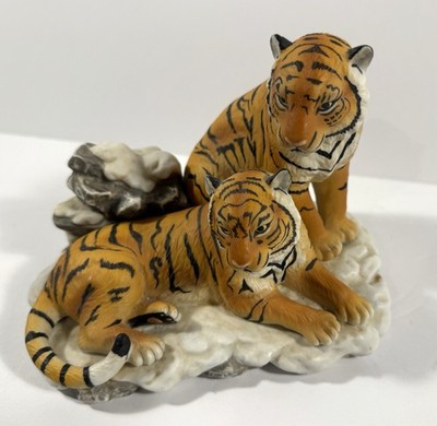 Vintage Homco Masterpiece Porcelain Siberian Tigers Figurine Endangered Species