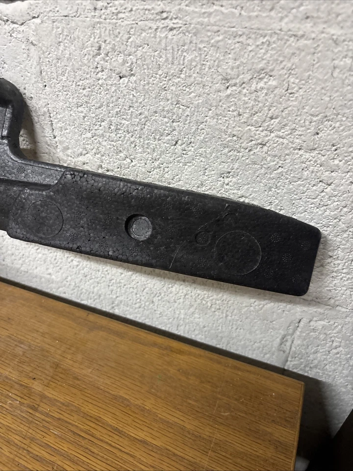 Amortiguador de espuma para parachoques trasero Porsche 911 992 2020-2024 #924 Foto 2 de 4