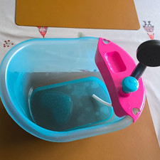 Baby-Badewanne Kunststoff blau/rosa mit Ablag...