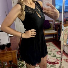 Womens Daisy Fuentes Little Black Dress Size Large Sleeveless Knee Length