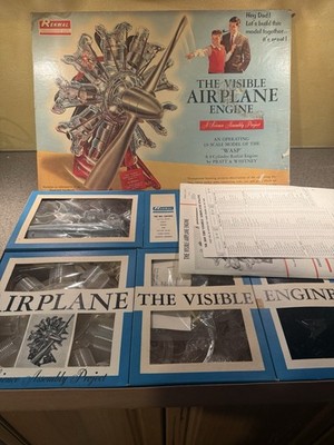 Renwal  THE VISIBLE AIRPLANE ENGINE  model kit