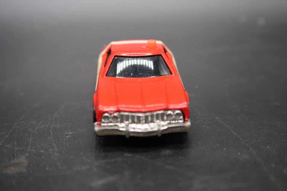 Vintage 1976 Corgi Juniors Diecast 1/64 Red Ford Gran Torino Starsky & Hutch VGC - Image 2 of 4