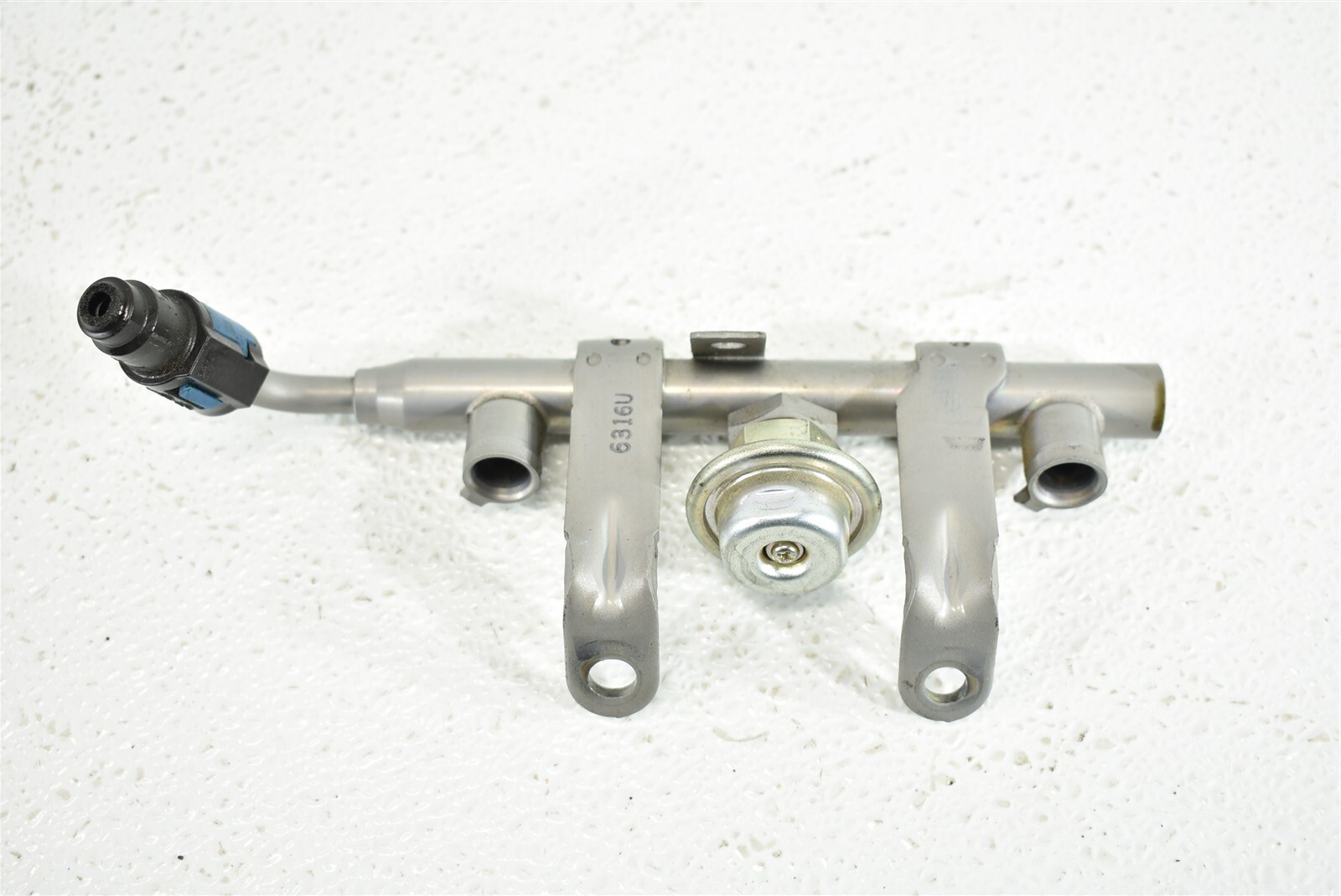 2013-2017 Scion FR-S Fuel Injector Rail OEM FRS 13-17 | eBay