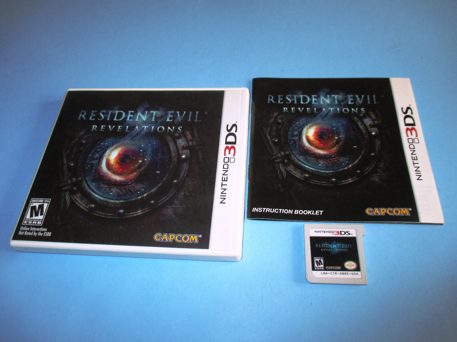 Resident Evil Revelations Nintendo 3DS XL 2DS Game w/Case & Manual