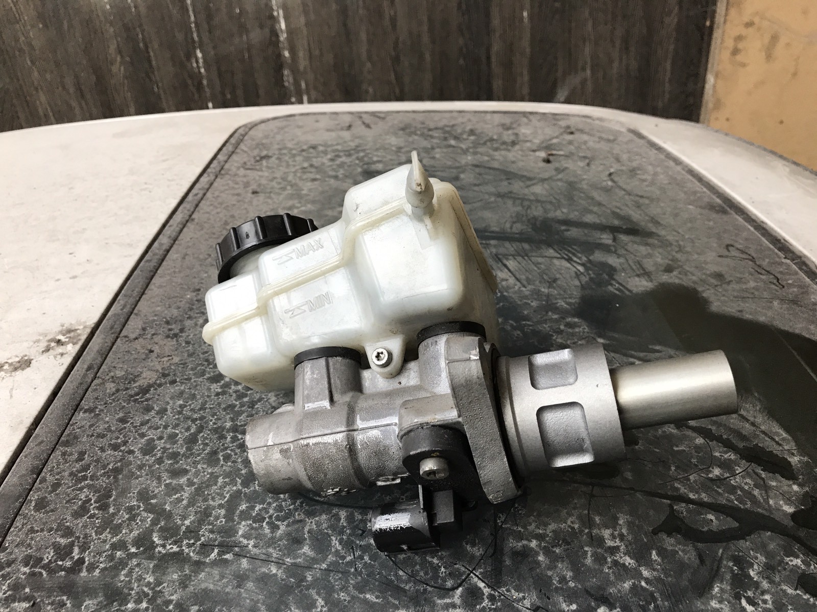 SEAT CUPRA BRAKE FLUID RESERVOIR BOTTLE + MASTER CYLINDER 6J eBay