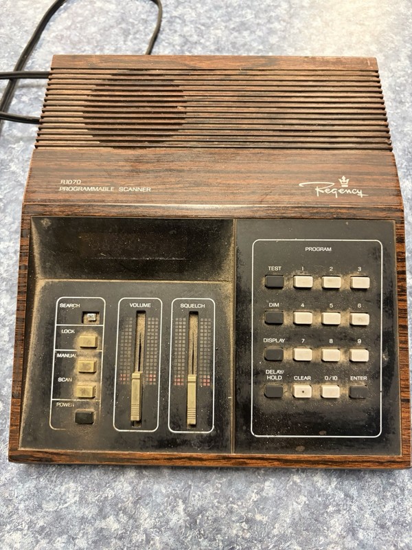 Regency R1070 Programmable Scanner Untested