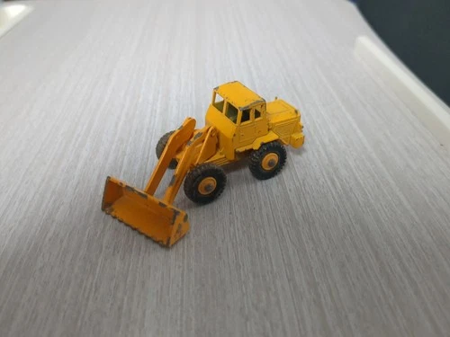 Vintage Lesney Matchbox Series No. 69 Tractor Shovel Construction Vehicle