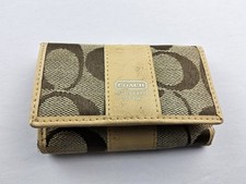 Coach Signature 6 Key Holder Snap Case Wallet
