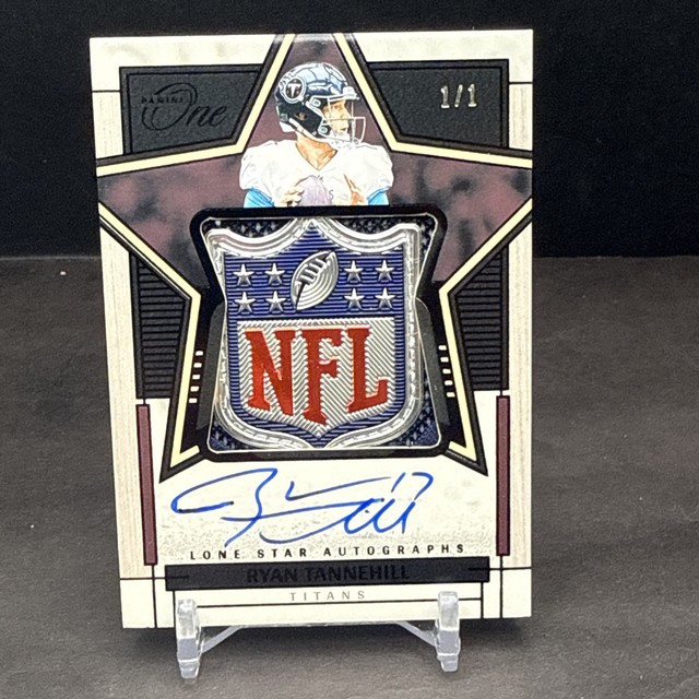 Ryan Tannehill 2023 Panini One 90 Lone Star AUTO NFL Shield Black 1/1 Titans DL1