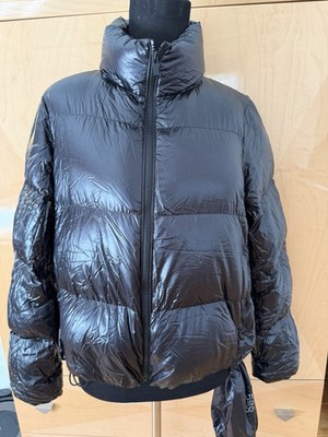 Uniqlo Black Jacket Womens Small Ultra Light Down Puffer Packable Zip Ladies