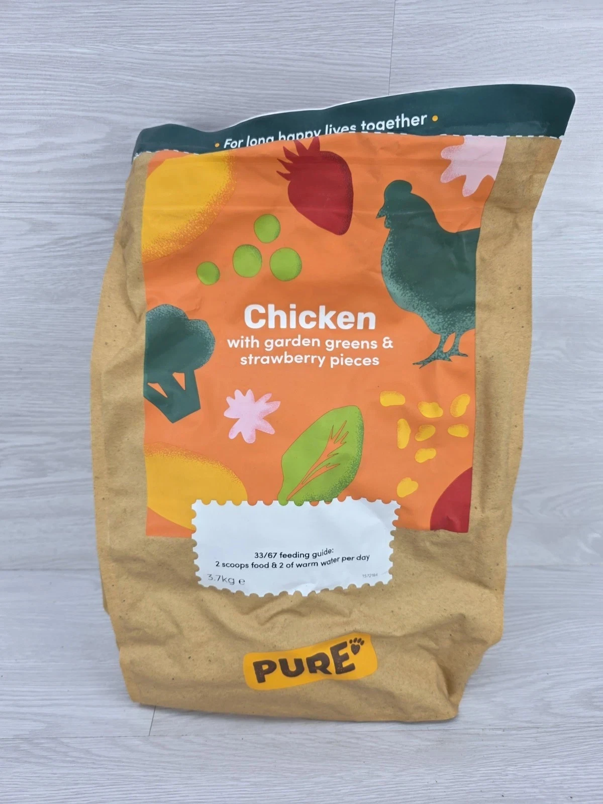 Pure Pet Dog Food Chicken Garden Greens Strawberry Pieces 3.7 kg 28/12/2026 NEW
Opens in a new windo