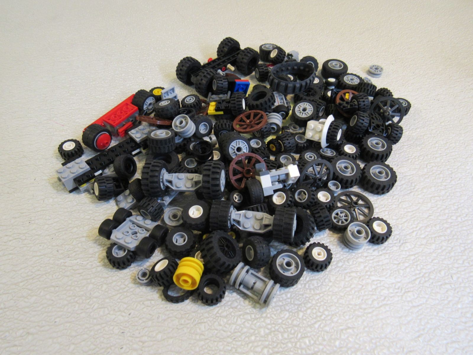 Lego 1-lb 4-oz Assortment Wheels and Treads 794-102822