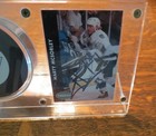 ☆ Los Angeles KINGS - Marty McSORLEY - Dual SIGNED PUCK and Card in Acrylic Case — photo 7