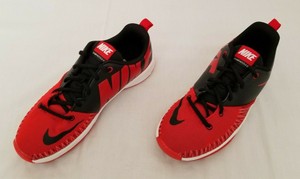 nike team hustle d7 black and red