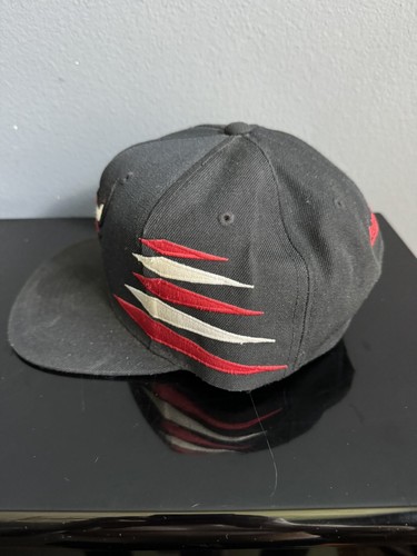 Mitchell & Ness Chicago Bulls Basketball Snap Cap Hat Embroidered Design Vintage - Picture 6 of 8