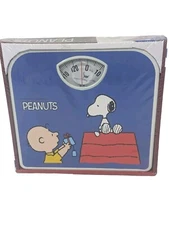 Bathroom Scale Analog "Snoopy" Peanuts Worldwide LLC Weight Scale Kilograms 2015