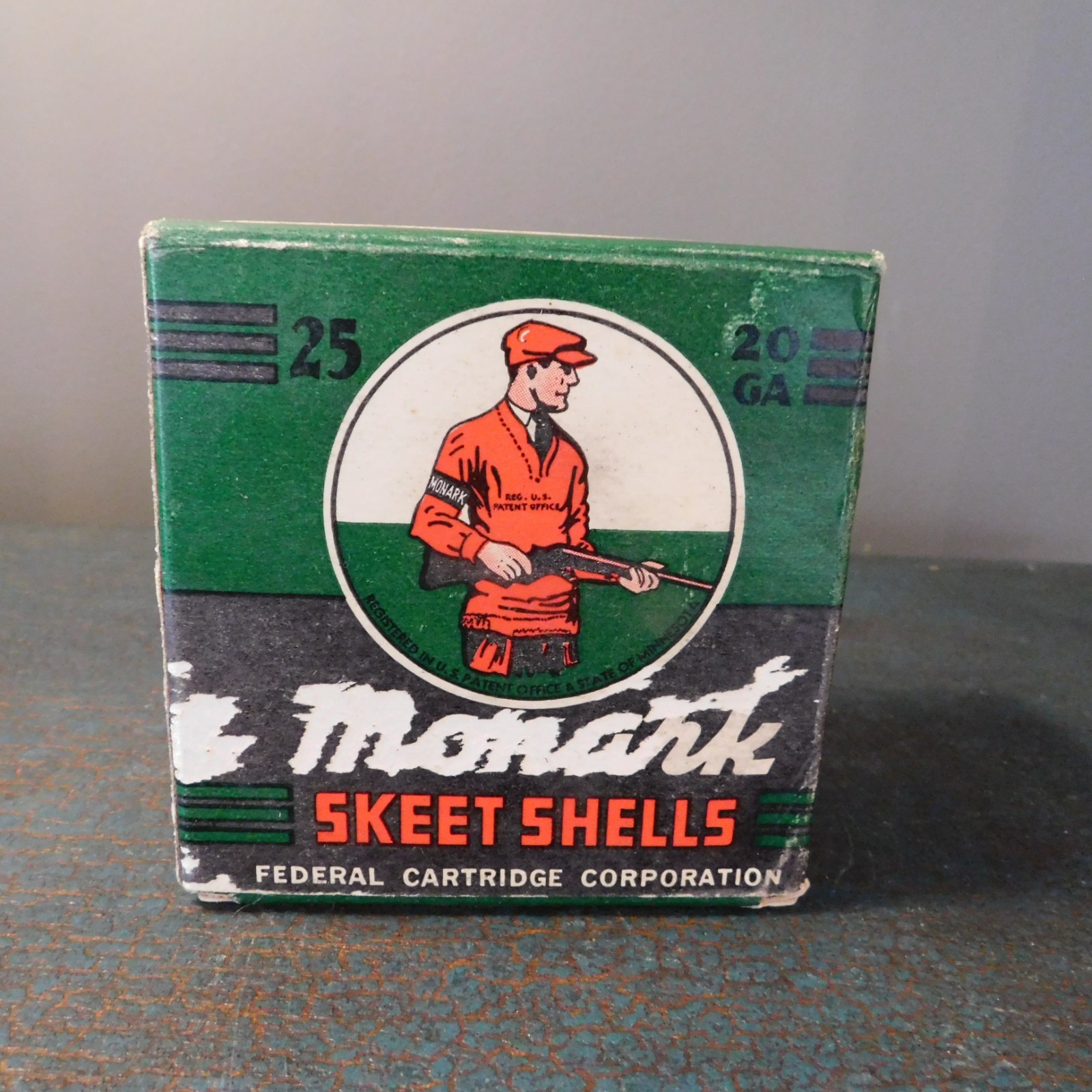 Vtg. EMPTY 1950's MONARK SKEET SHELL 2O GA. BOX / FEDERAL CARTRIDGE CORPORATION