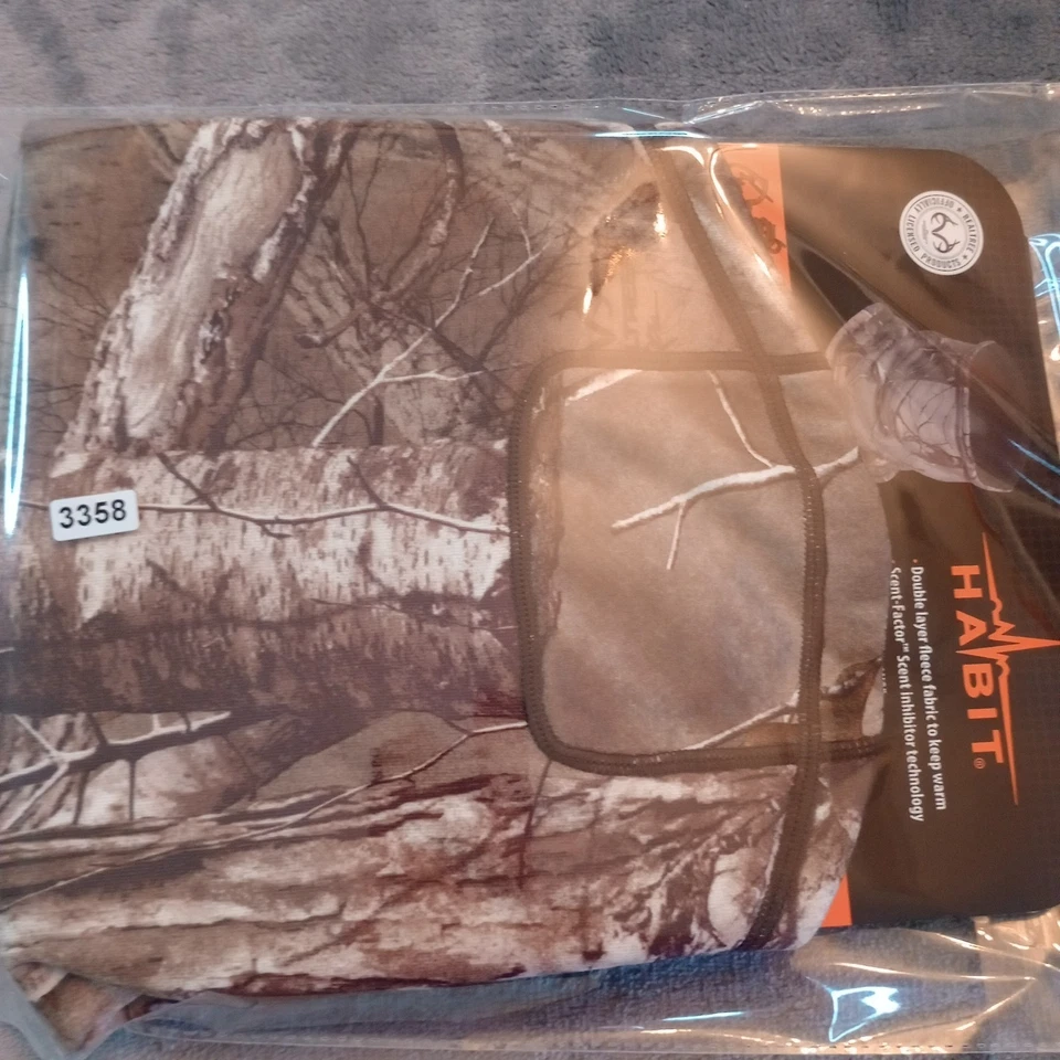 Habit 3/4 Fleece Face Mask Scent Factor Reversible Realtree Camo Camoflauge - Image 4 of 4