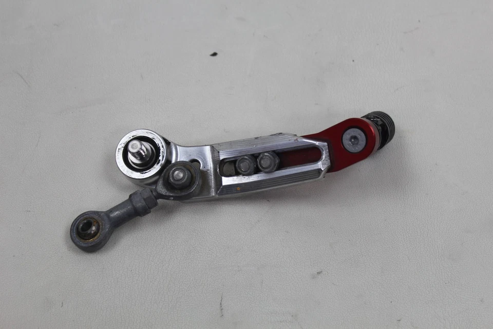 Ducati Panigale 959 899 1199 1299 CNC Racing Juego trasero derecho Soporte pernos 4 PIEZAS Foto 4 de 4