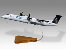 Bombardier Q400 United Express Desk Wood Airplane New Model Small Scale 1/100