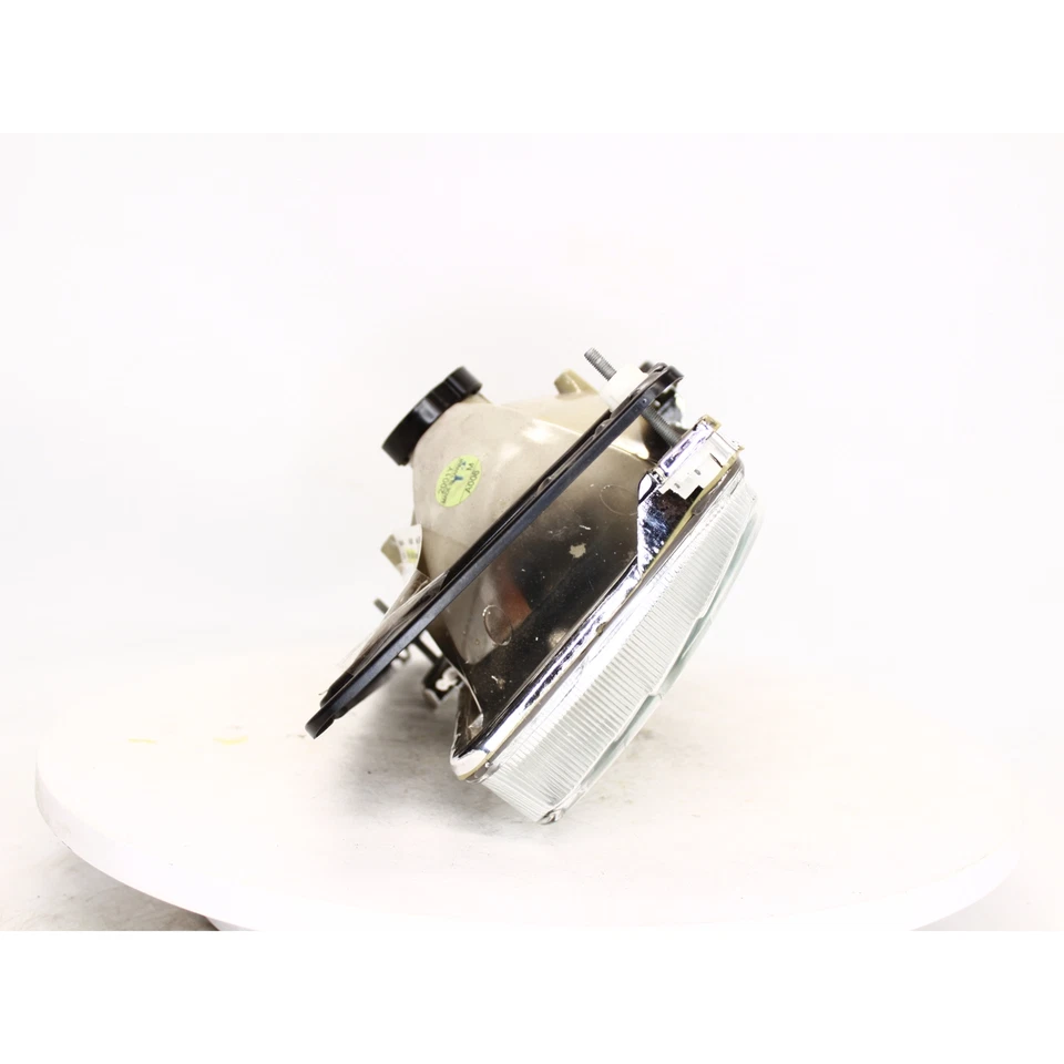 Eagle Eyes Left Headlamp Part Number - 114-58095BL For 1992 Volkswagen Jetta - Image 4 of 4