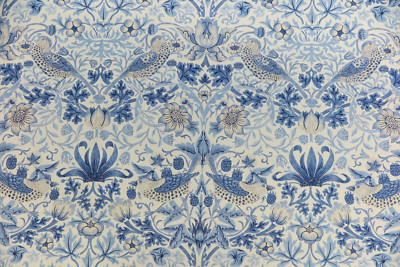 WILLIAM MORRIS CURTAIN FABRIC ''Strawberry Thief'' 2.8 METRES WOAD SIMPLY COLL