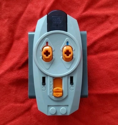 LEGO Genuine Power Functions IR Remote Control 16514 / 58122 - Image 1 of 3
