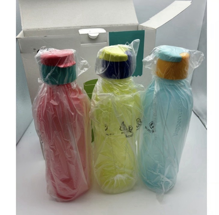 NEW TUPPERWARE ECO WATER BOTTLE SET 760 ML 3 PC MULTI COLOR FLIP TOP WITH BOX