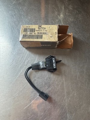 International 3535269C1 Carling Rocker Switch w/ Harness   OEM