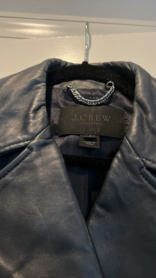 J. Chaqueta Moto Cuero Colección Crew Azul Marino, Talla 2 Foto 4 de 4