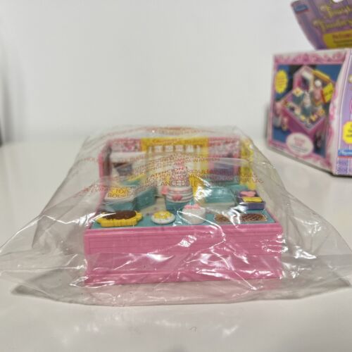 VTG Takara Furry Families Pig Family Bakery Playset *KITCHEN ONLY-NO PIGS* - Picture 2 of 11