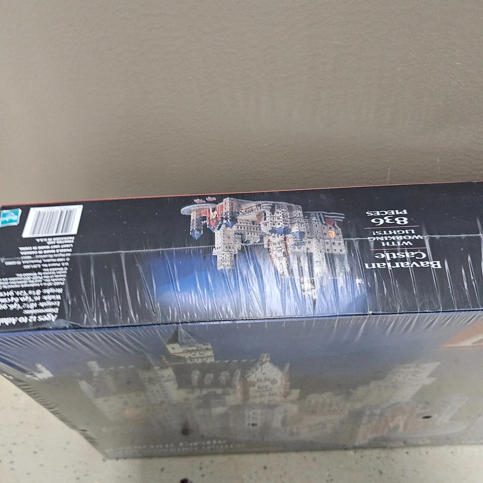 Super Challenging Puzz 3D Bavarian Castle Working Lights New Sealed Hasbro 1999 - Image 4 of 4