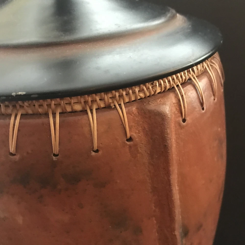 Lámpara Pionera Occidental Rancho Rústico Cabaña Whipstich Cuero Suroeste De Gran Tamaño Foto 3 de 4