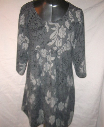REBORN Floral Fit and Flare Gray Empire Dress Tunic Top Blouse Jrs L Lagenlook - Picture 2 of 7