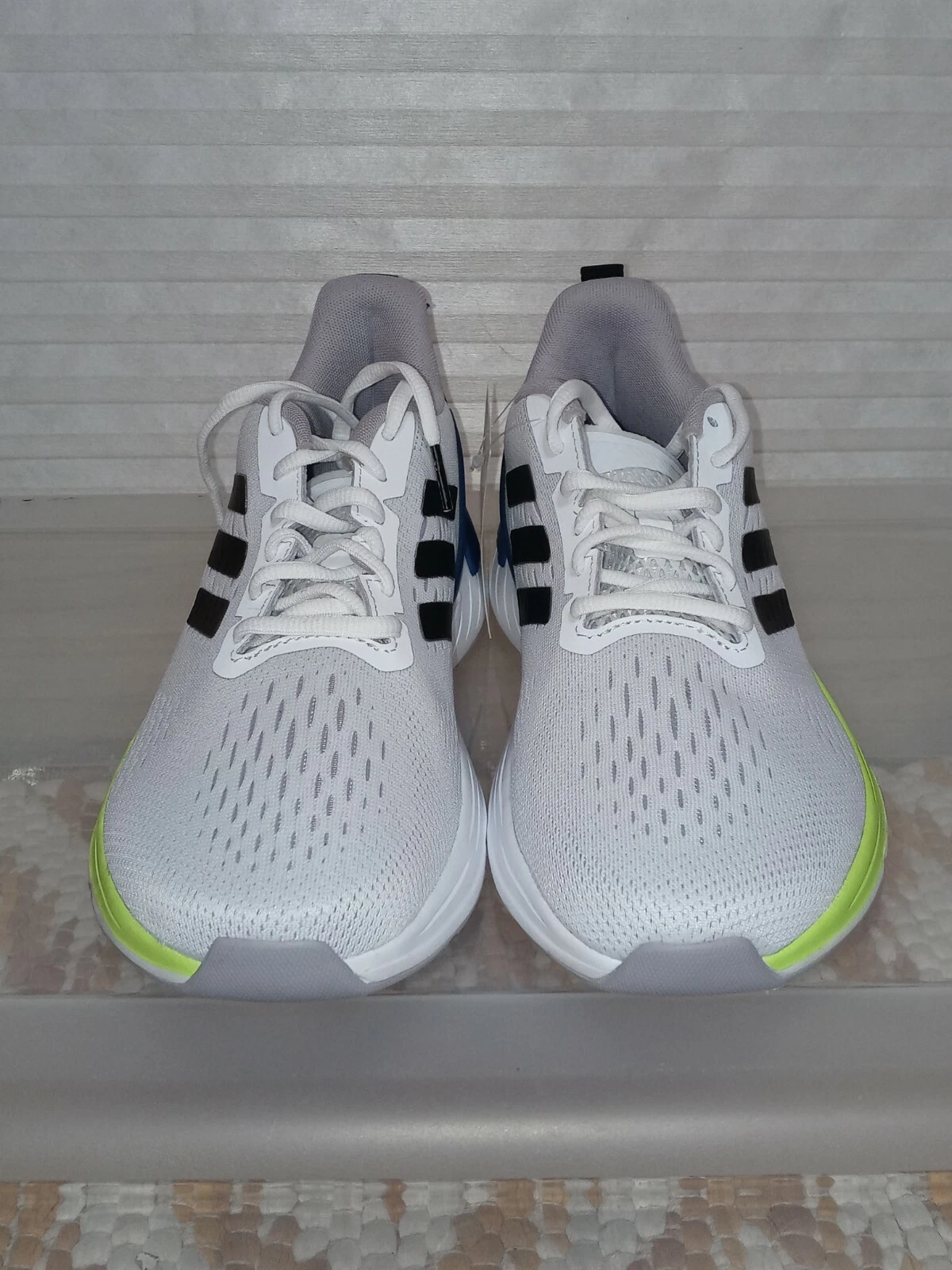 NEW ADIDAS RESPONSE SUPER J BOOST RUNNING SHOES US SIZE 6 WHITE/BLACK/GREY Box A