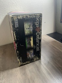 Sega Dreamcast with box (READ DESCRIPTION)