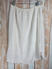 Vintage Da Fu Gui Hand-Embroidered 100 Pure Silk Slip, Deadstock NWT. Size 38