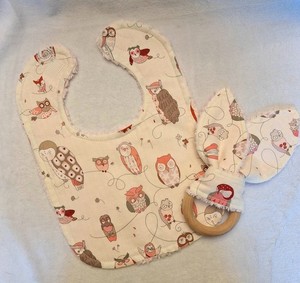 Boutique White Owls Chenille Bibs And Teether Set
