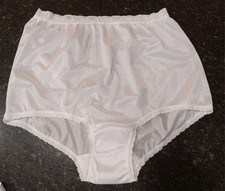 Vtg NEW Carole White Silky Nylon Natural Waist Panty Briefs Lace Detail Sz 9