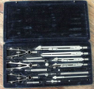 Großes Vintage Zeichen Zeichen Werkzeug Set im Koffer - 10'' Ingenieur Architekt Kit