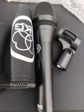 AKG P5s Professional Dynamic Live Microphone Vocal avec commutateur avec sac